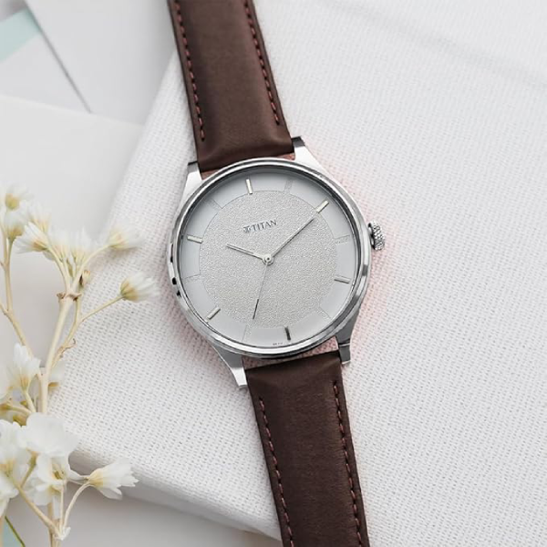 Titan Men's Classic White Dial Analog Watch